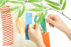 七夕短冊のこよりの結び方は 100均で買える代用品も 日々のちょっとした疑問を解決 七夕短冊のこよりの結び方は 100均で買える代用品も 日々のちょっとした疑問を解決